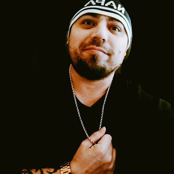 Meet your Posher, Brett - Picture 1 of 1